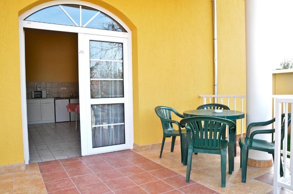 Kastely Panzio Ii. Guest house